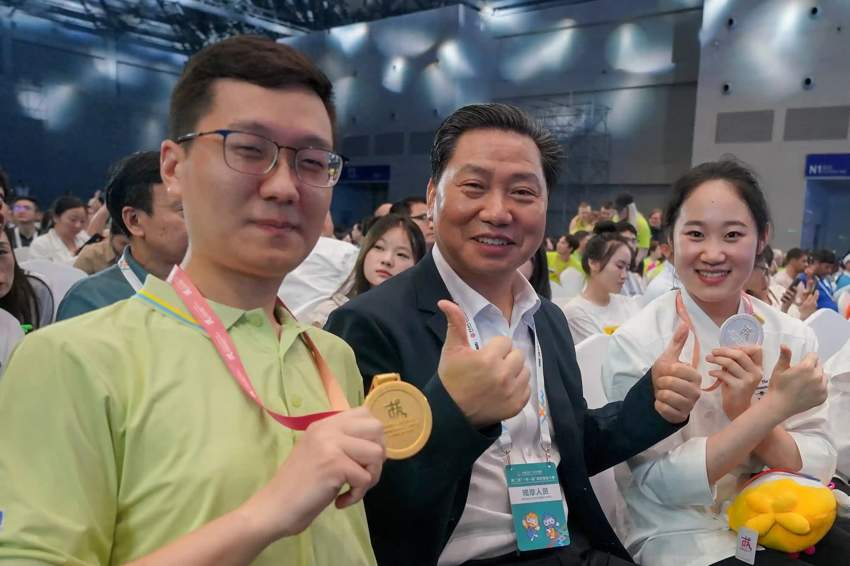 郑州商业技师学院两选手在第二届“一带一路”国际技能大赛中获1金1银