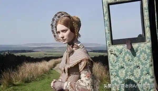 经典英音：顶级播音员朗读《简爱》，这段人物描写太到位了