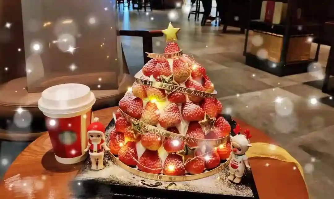 最近很火的法式草莓蛋糕做法全解，自己在家也可以做哦