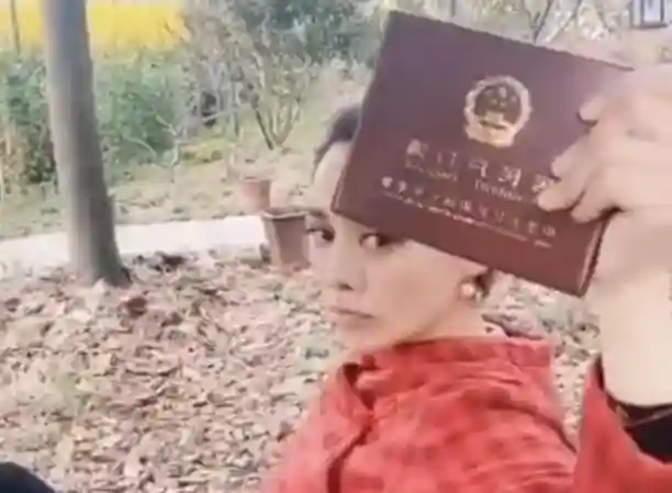 韩国真实事件改编，讲述一个残酷事实：一个国家不作为，是场灾难