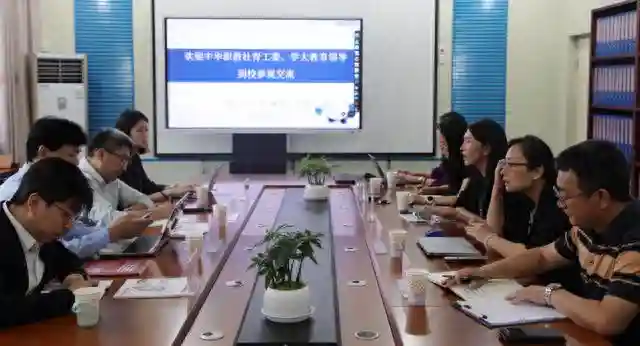 学大教育集团一行赴北京市丰台区职业教育中心学校调研交流