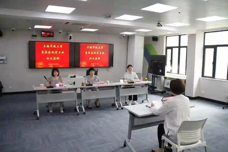上海第一批家政本科学生7月毕业，阿姨培养成大学生后怎么样？