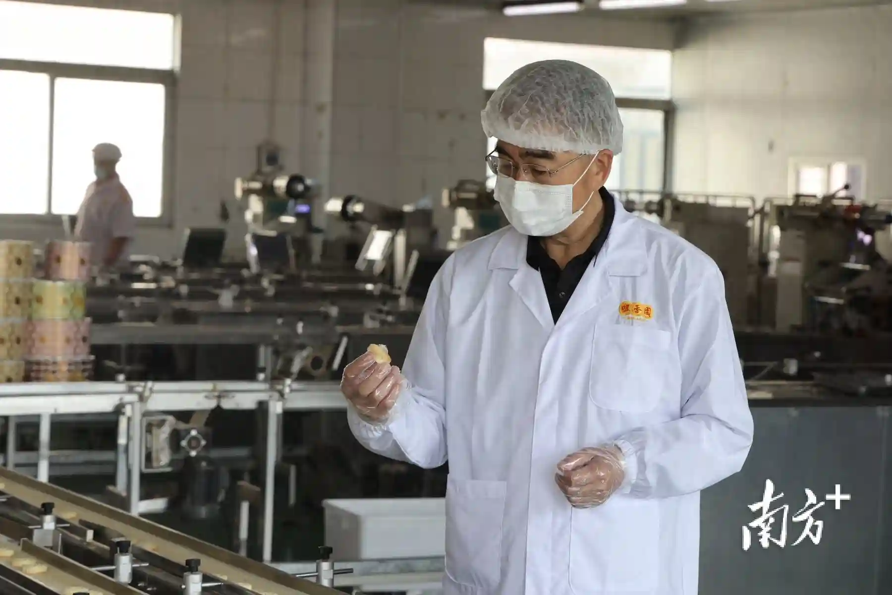 深读｜一块杏仁饼，如何成就中山首位首席技师？