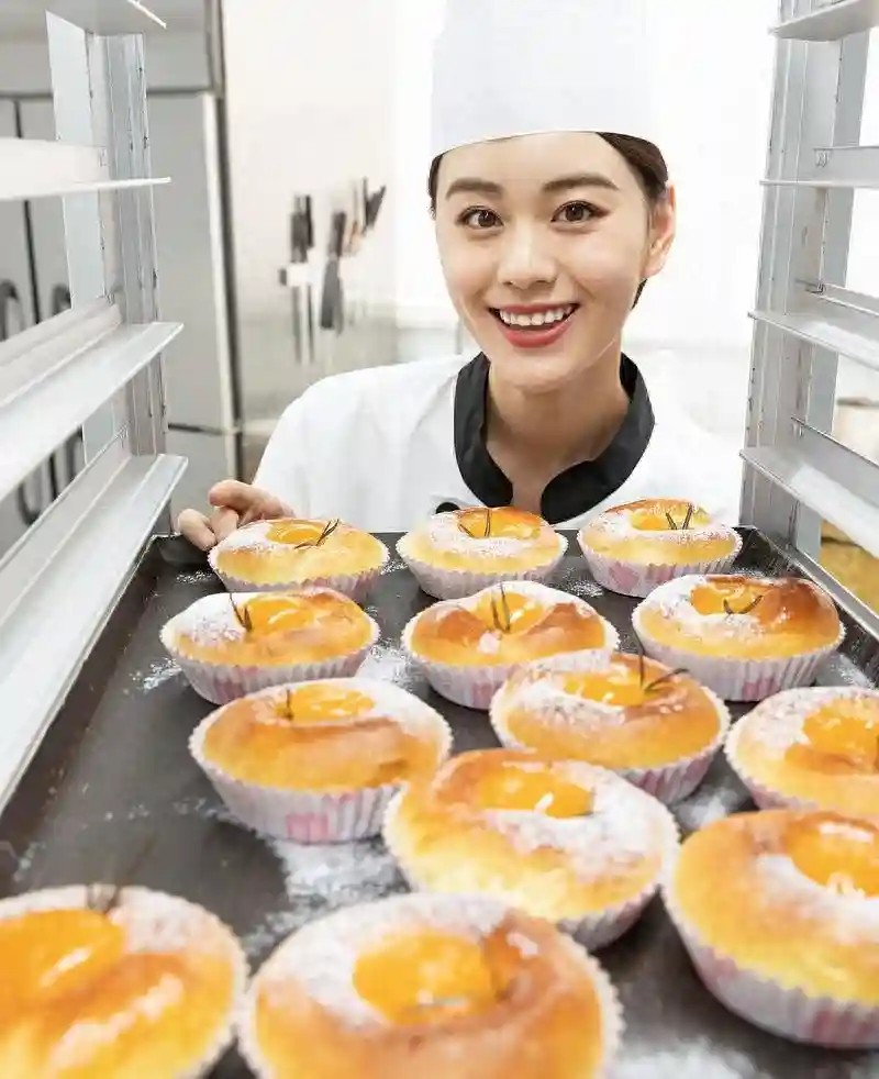 烘焙师证书自己能报吗？在哪查？考哪些知识？谁可以报？拿证要求