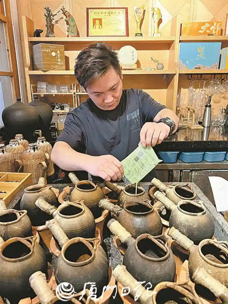 “罐罐烤奶”在厦火出圈！制作简便价格便宜