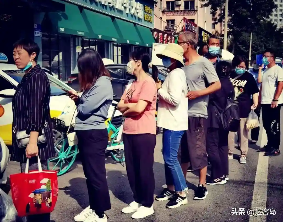 沈阳有家老字号糕点铺，传承奉天老味道，中秋佳节月饼颇为畅销