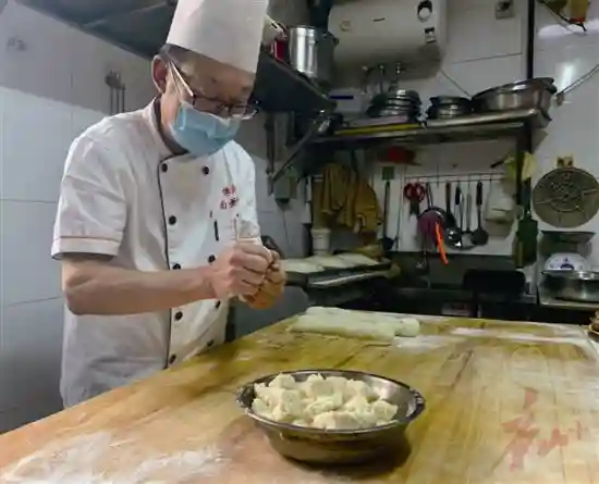 路北区非遗项目馋师项棋子烧饼：传承匠人精神，留住唐山味道